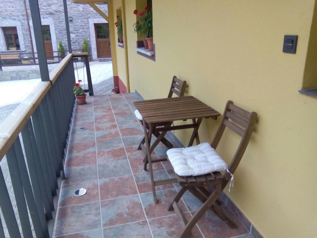 Apartamentos Rurales La Veiga La Riera  Eksteriør bilde